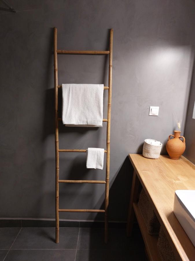 Christina-Anna Athens City Center Walking Distance To Everywhere And Acropolis, In One Of The Most Favorable Locations By National Gardens And Zoo, Hellenic Parliament In Syntagma And Stylish Exquisite Kolonaki Cozy Renovated Apartment Exterior foto