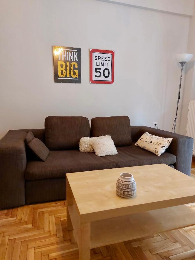 Christina-Anna Athens City Center Walking Distance To Everywhere And Acropolis, In One Of The Most Favorable Locations By National Gardens And Zoo, Hellenic Parliament In Syntagma And Stylish Exquisite Kolonaki Cozy Renovated Apartment Exterior foto